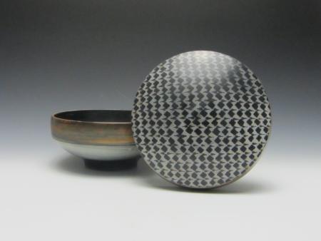 ceramic bowl and lid